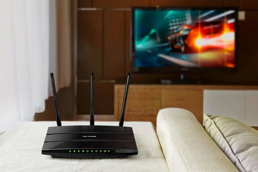 Đặt router ở khu vực giữa nhà là một trong những cách cải thiện sóng wifi FPT nhà bạn đấy, cách cải thiện sóng wifi